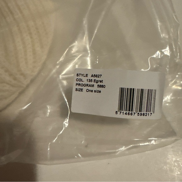 Ganni Fitted Wool Rib Knit Beanie In Egret NWT - Picture 3 of 9